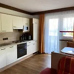 Hubner Apartment *