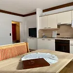 Hubner Apartment *