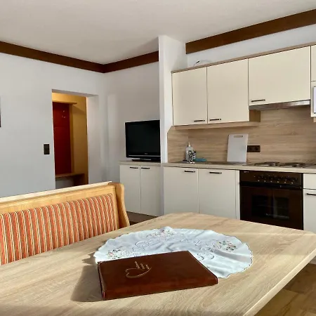 Hubner Apartment *